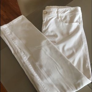 Lilly Pulitzer white pants